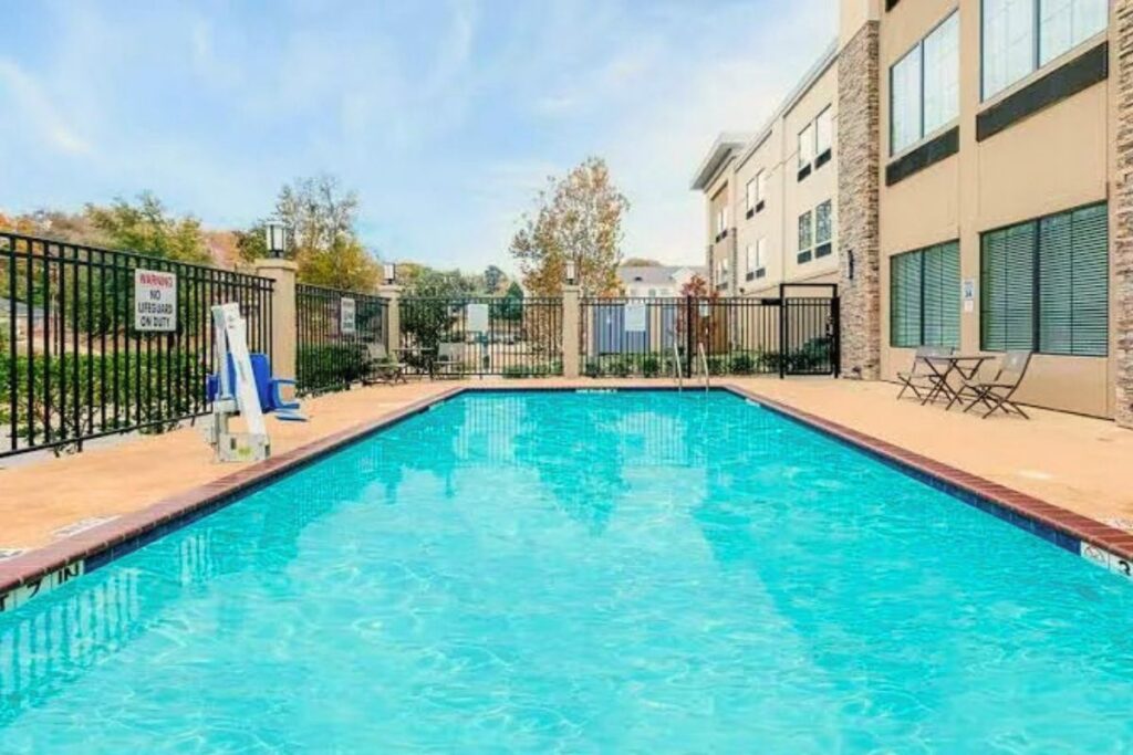 La Quinta Inn & Suites by Wyndham Tyler – University Area