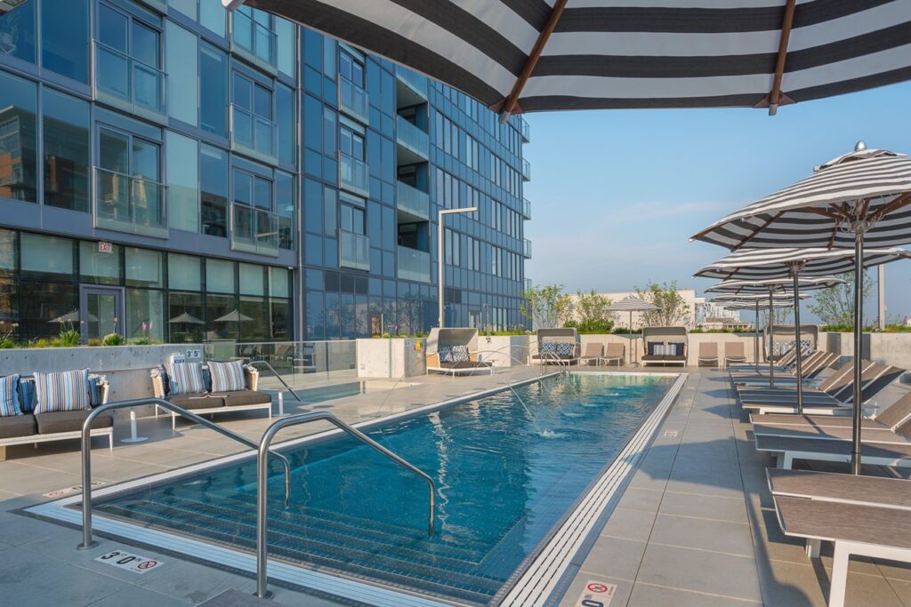 Level Chicago Fulton Market