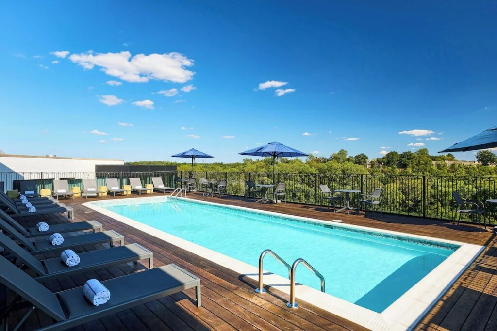 Merriweather Lakehouse, Autograph Collection