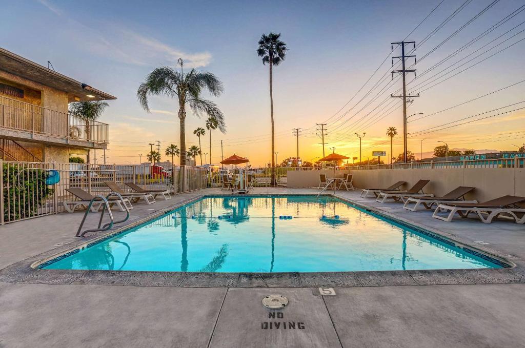 Motel 6-San Bernardino, CA – South