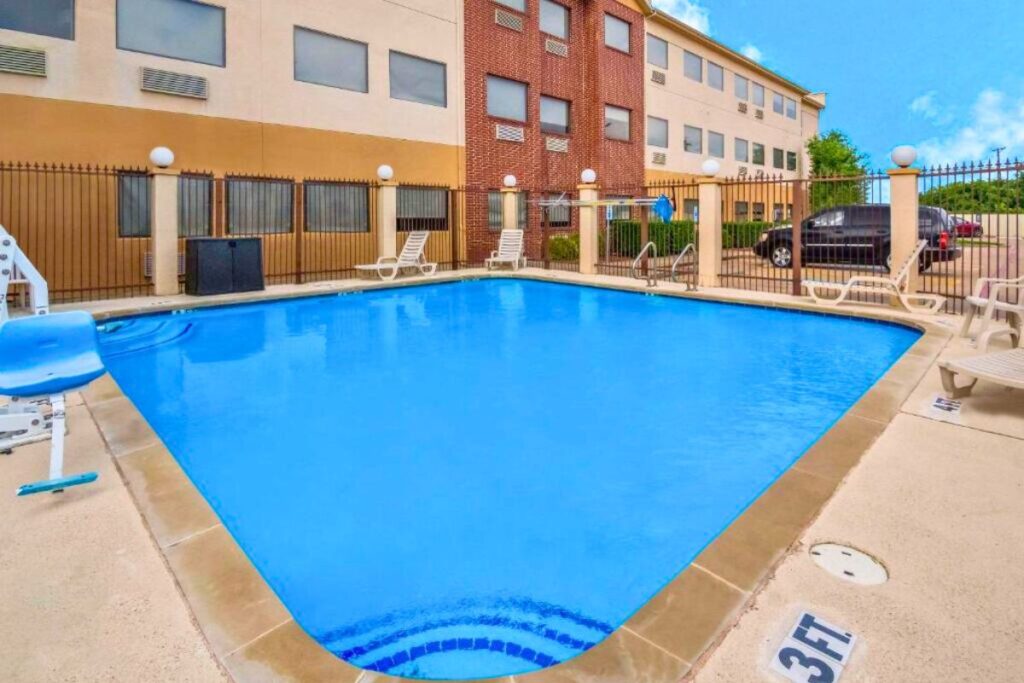 Quality Inn & Suites