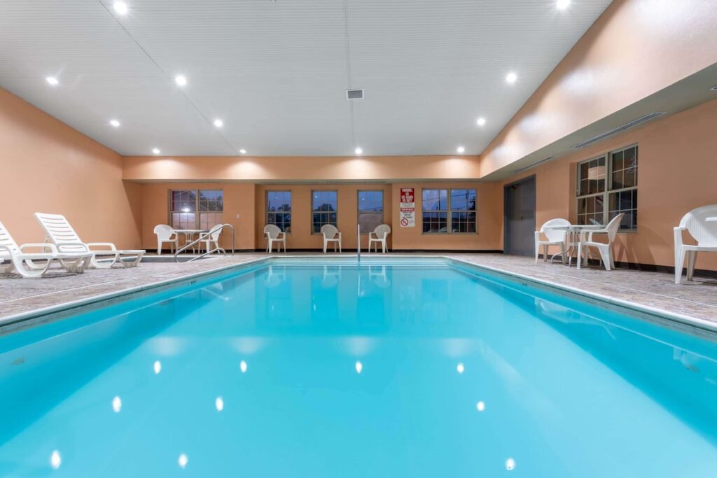 Ramada by Wyndham Sellersburg/Louisville North