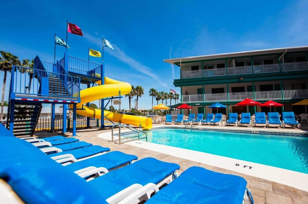 Sandpiper Beacon Beach Resort