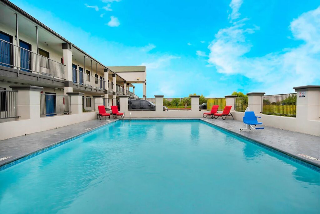 Studio 6 – Texas City, TX