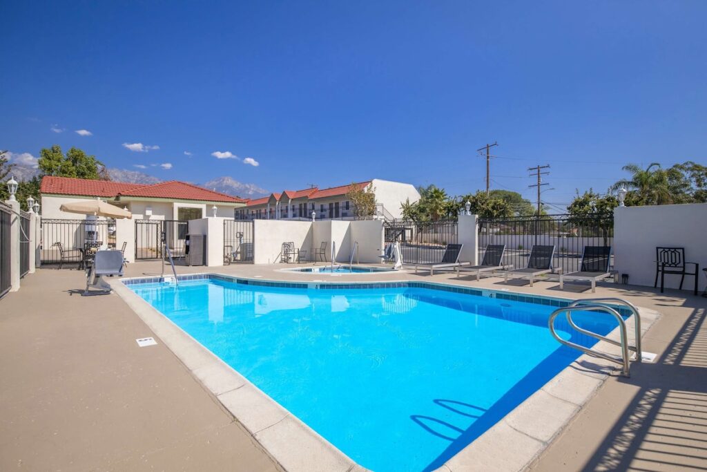 SureStay Plus By Best Western Upland Ontario North