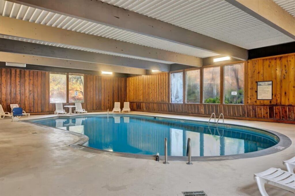 The Lodge Luxury Resort At Lake Harmony