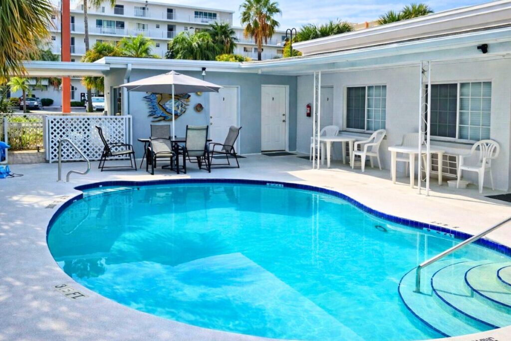 Tropical Sky Ranch Motel