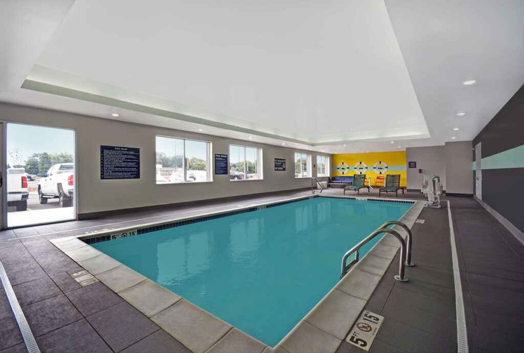 Tru by Hilton Monroe