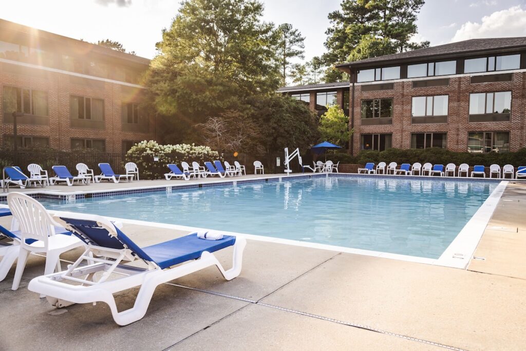Williamsburg Woodlands Hotel & Suites, an official Colonial Williamsburg Hotel