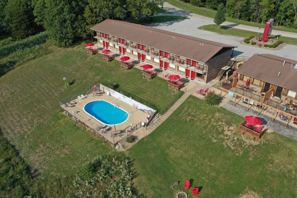 Pointe West Resort Motel